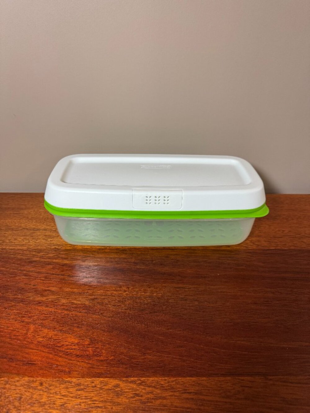 Rubbermaid FreshWorks Produce Saver Fresh Vent 8.4 Cups - Rectangular
